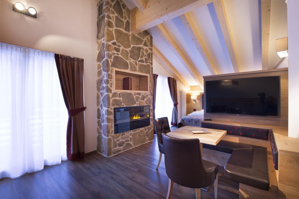 Chalet Marcora Campitello di Fassa Ruang foto