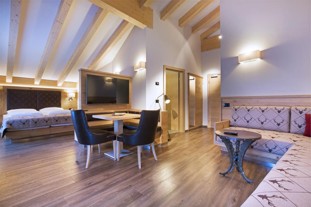 Chalet Marcora Campitello di Fassa Ruang foto