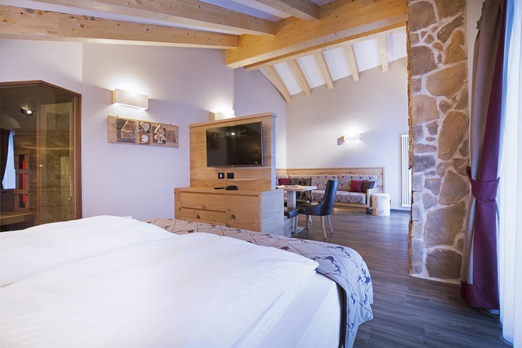 Chalet Marcora Campitello di Fassa Ruang foto