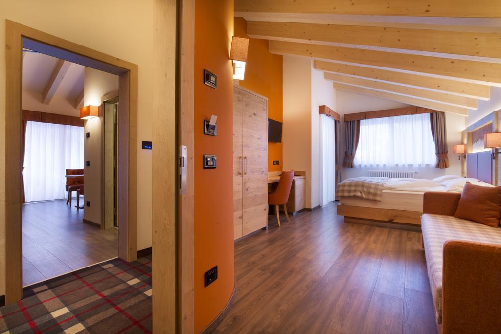 Chalet Marcora Campitello di Fassa Ruang foto